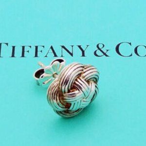 Tiffany  Twist Knot  SINGLE EARING
